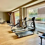 Giax Tower Premium Modern Milanese Flat With Gym Pool View & Box