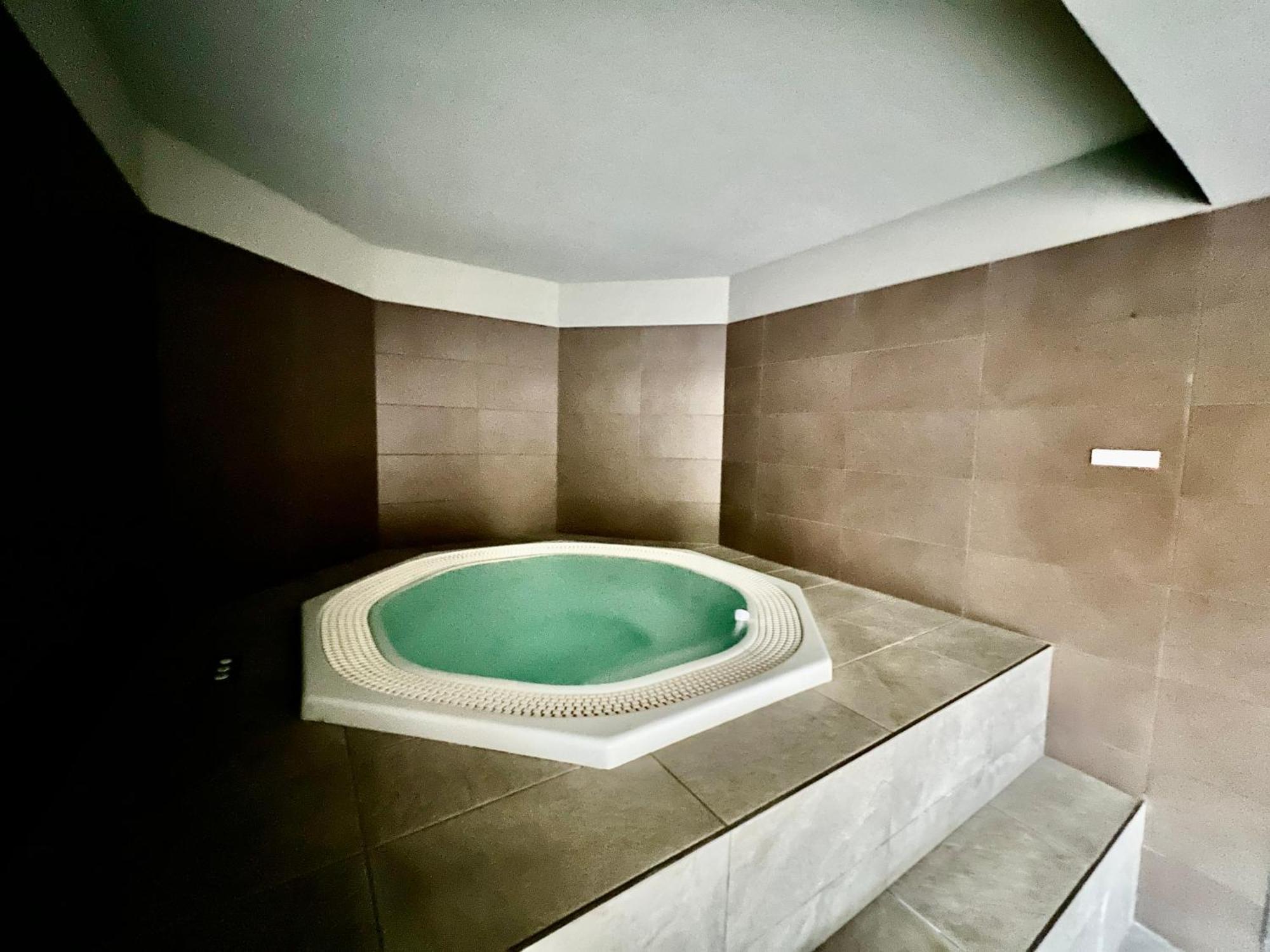 Appartement Giax Tower Premium Modern Milanese Flat With Gym Pool View & Box Milan