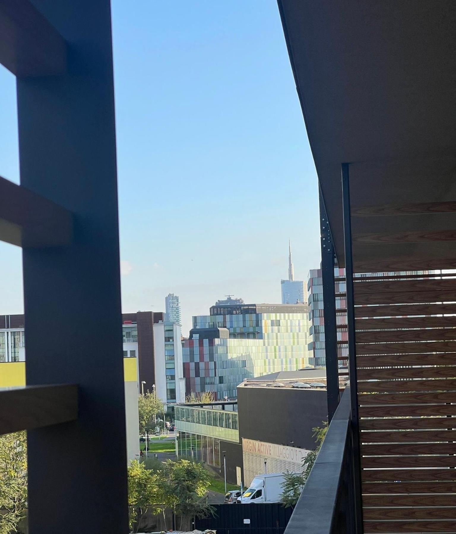 Giax Tower Premium Modern Milanese Flat With Gym Pool View & Box * Milan