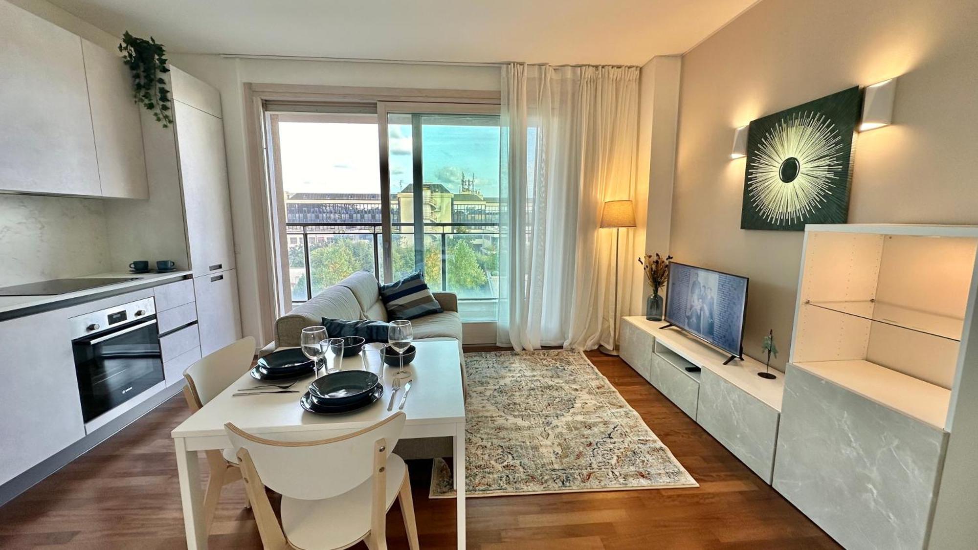 Giax Tower Premium Modern Milanese Flat With Gym Pool View & Box Milan